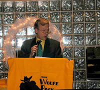 2004BOB11_jpg